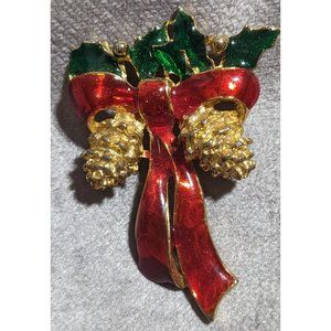Vintage Holiday Pinecone Pin
